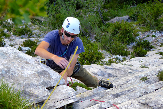 GUTZ 200m 6b/A1 (V+ obl.), Valle de Ansó, Pared del Mirador.