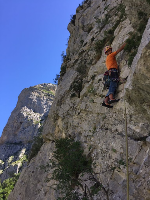 GUTZ 200m 6b/A1 (V+ obl.), Valle de Ansó, Pared del Mirador.