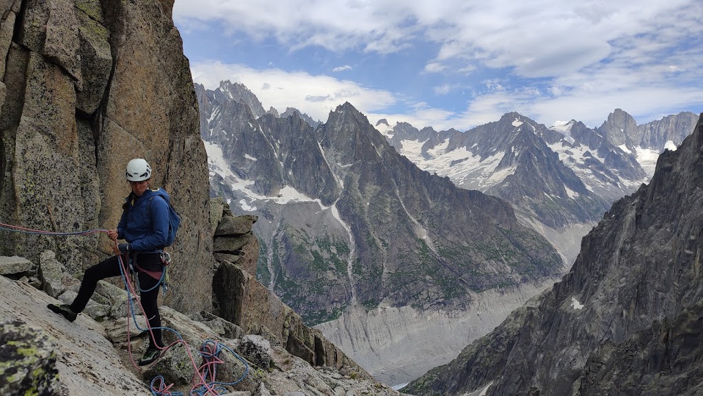 Escalada vía Couzy a la Aguile de la M, Chamonix.