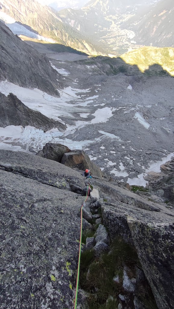 Arista NW a la Aguile de Blatiere, Chamonix.