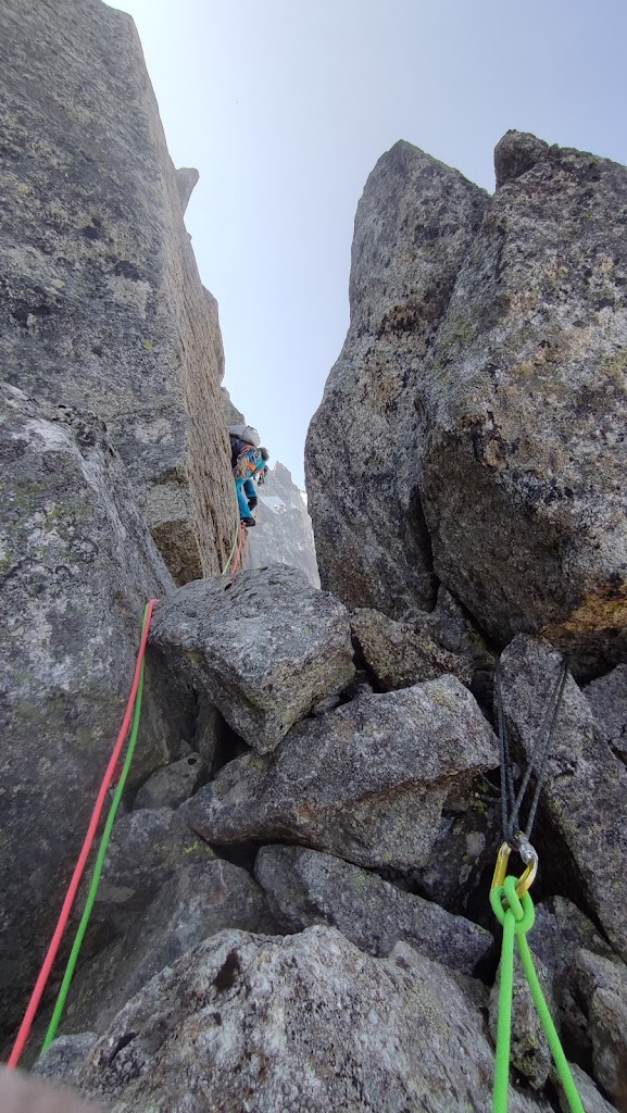 Arista NW a la Aguile de Blatiere, Chamonix.