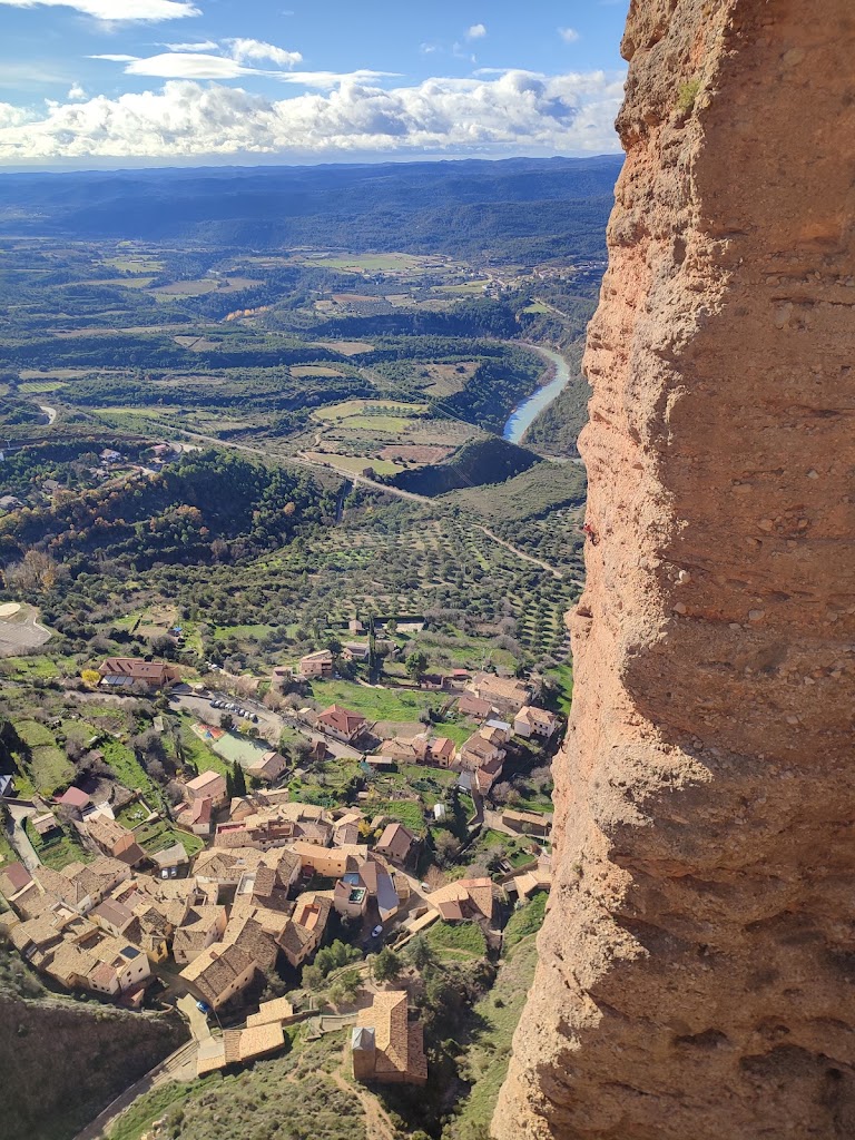 Vías Cacho a Cacho y Los Tacones, Riglos.
