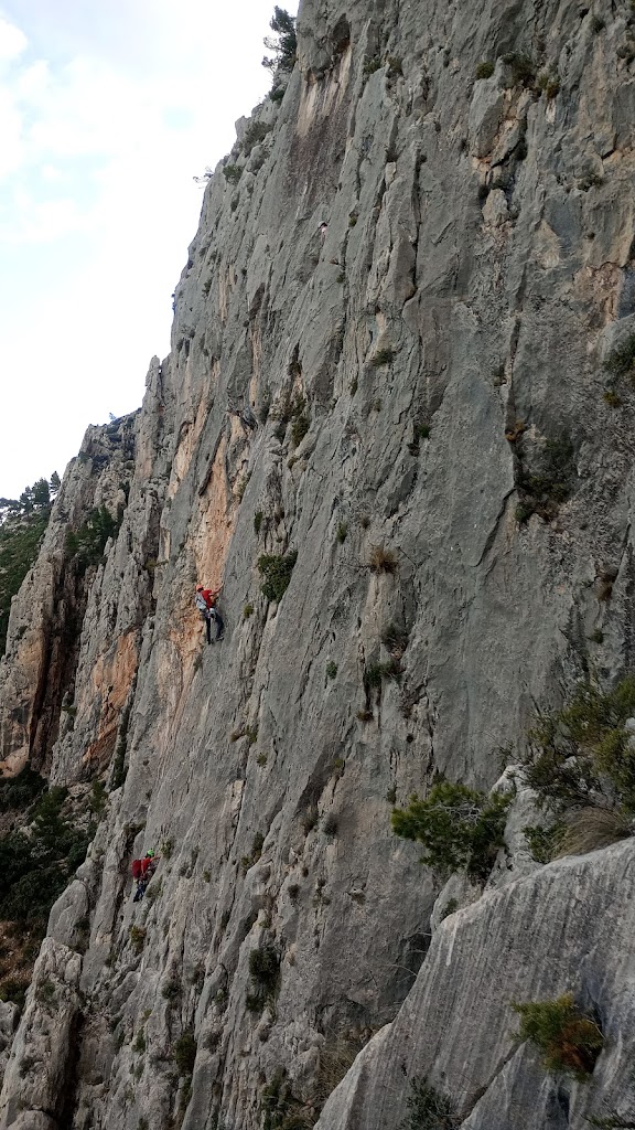 Matar o Morir 7a+ (6c/A2) 550m. Oeste Puig Campana