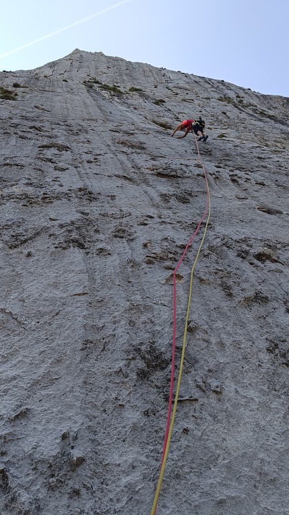 La conjura de los Fatos, Fresnidiello. 250m 6a+