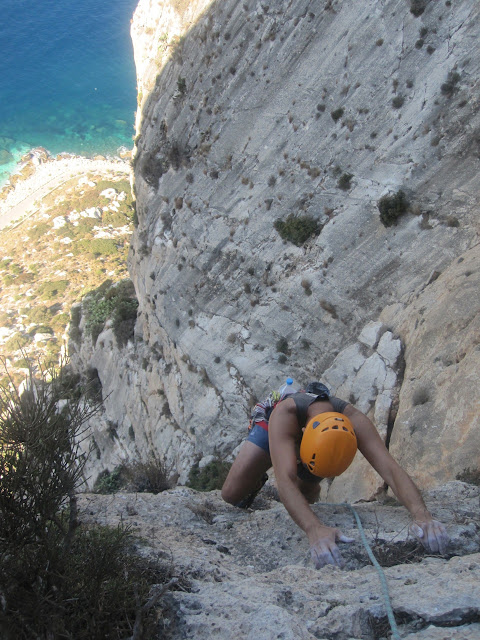 Los Miserables, 6c+, 140m. Peñón de Ifach. Calpe