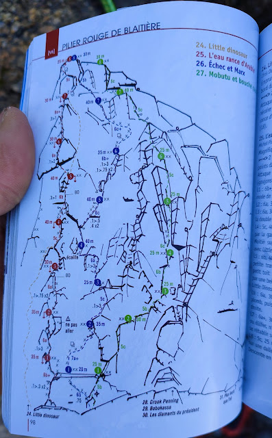 Leau rance de Arabia. 250 m 6b. Pilier Rouge de la Blatiere. Chamonix.