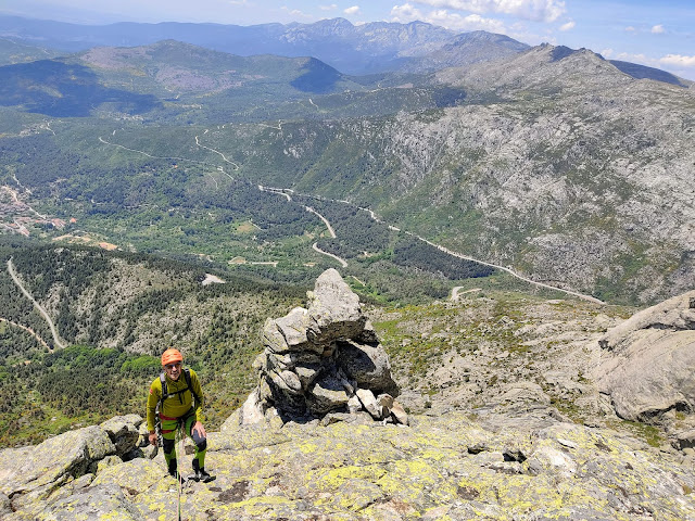 Pan con Membrillo, 250m MD (6a+) Torozo