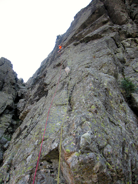 Villarejo: Rafael Montiel (200m/6a+) + Maripaz (200m/6a)