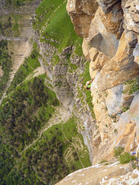 Zaratrusta. ED 400m 7a+ (6b/A2)