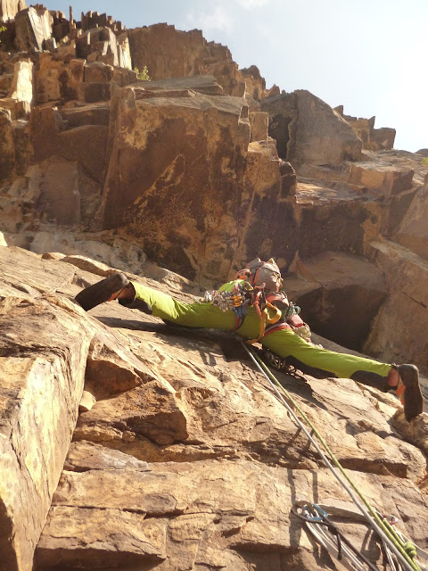 Zaratrusta. ED 400m 7a+ (6b/A2)